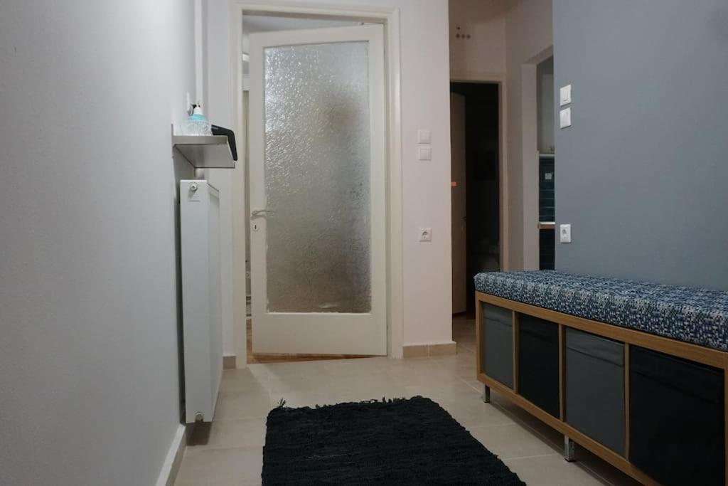 Sarakina City Larissa Bagian luar foto